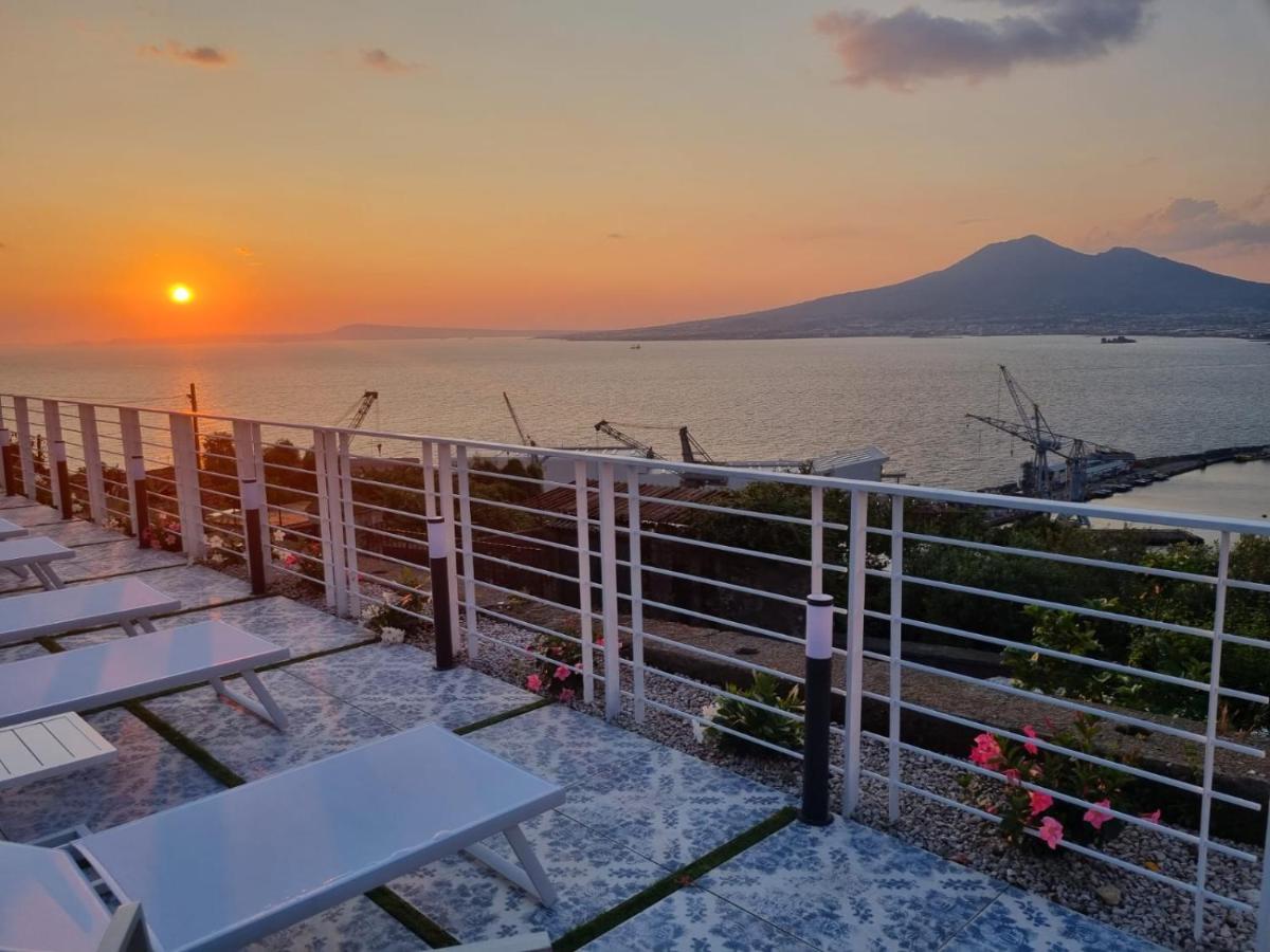Relais Al Castello Panzió Castellammare di Stabia Kültér fotó